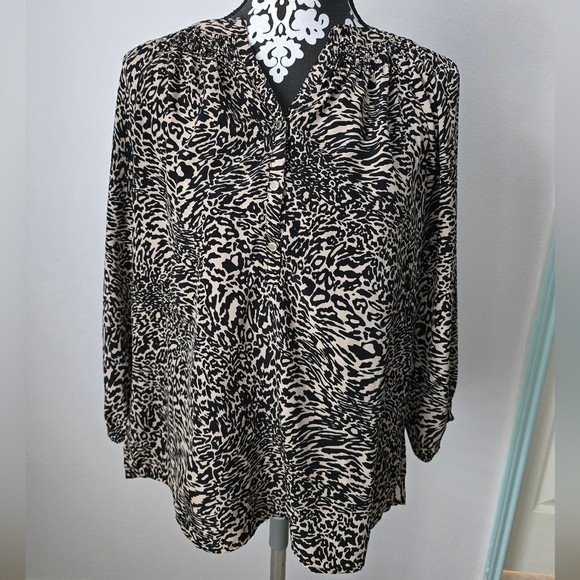 Dana Buchman Tops - Dana Buchman Animal Print Blouse Size M